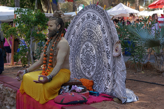 Yoga ist überall- ein Heimaltar, der dich inspiriert für deine spirituelle Yoga-Praxis