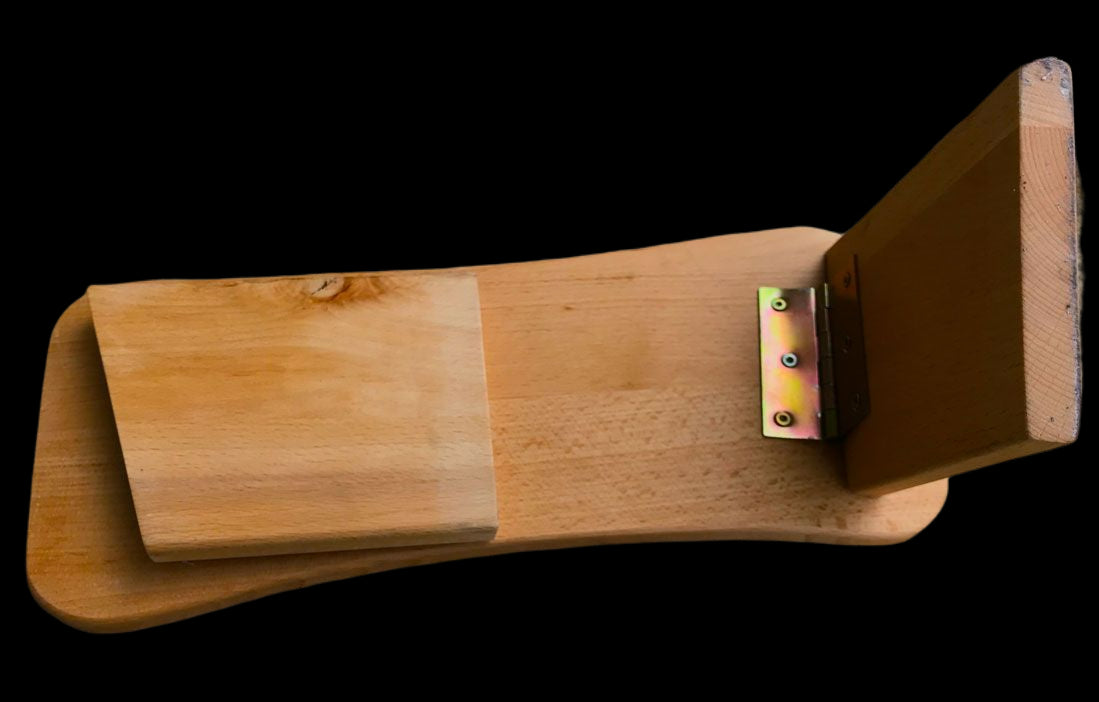 Meditation bench made of beech wood, foldable