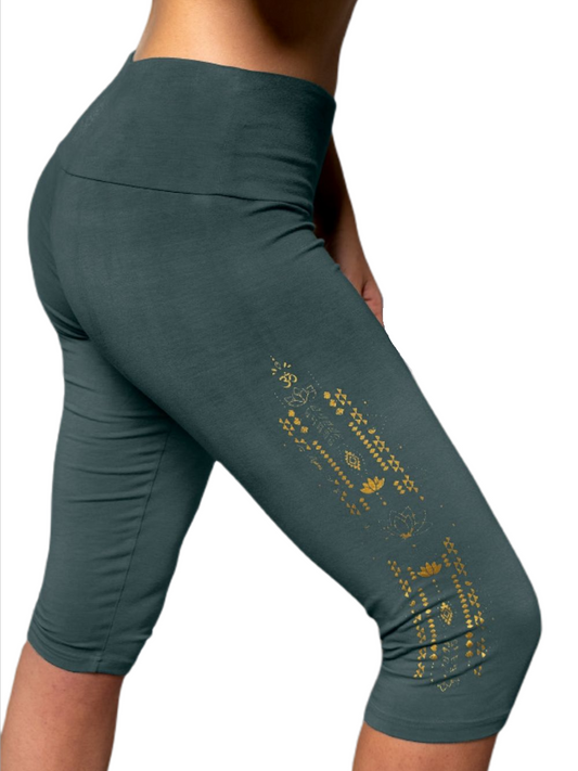 Capri Leggings smaragd grün von Spirit of Om
